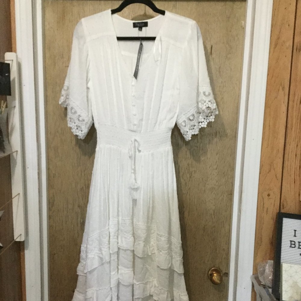 NWT Papillon white swiss dot fabric size small sheering at waist layered